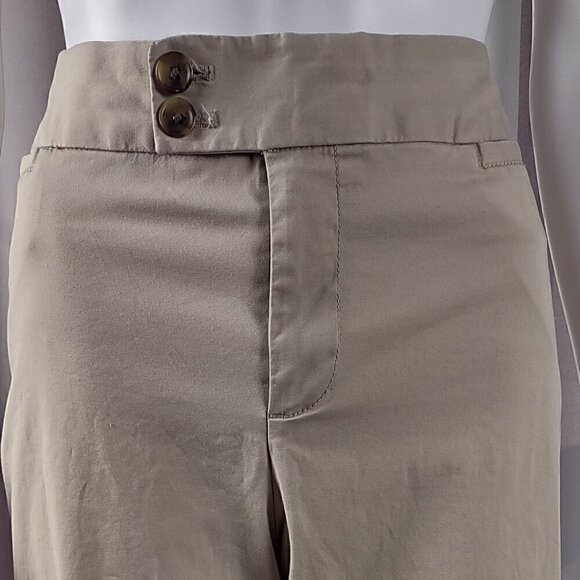 Gap Curvy Women's Beige, Tan, Cotton 2 Pocket Capri Pants Size 12 - Picture 2 of 11